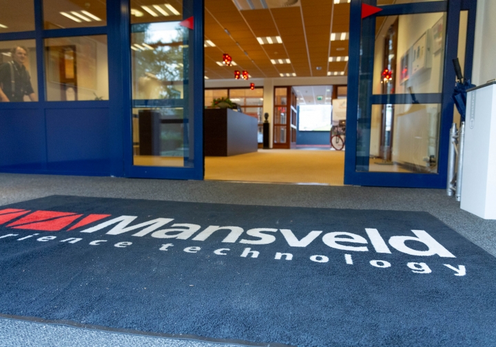 Contact met Mansveld